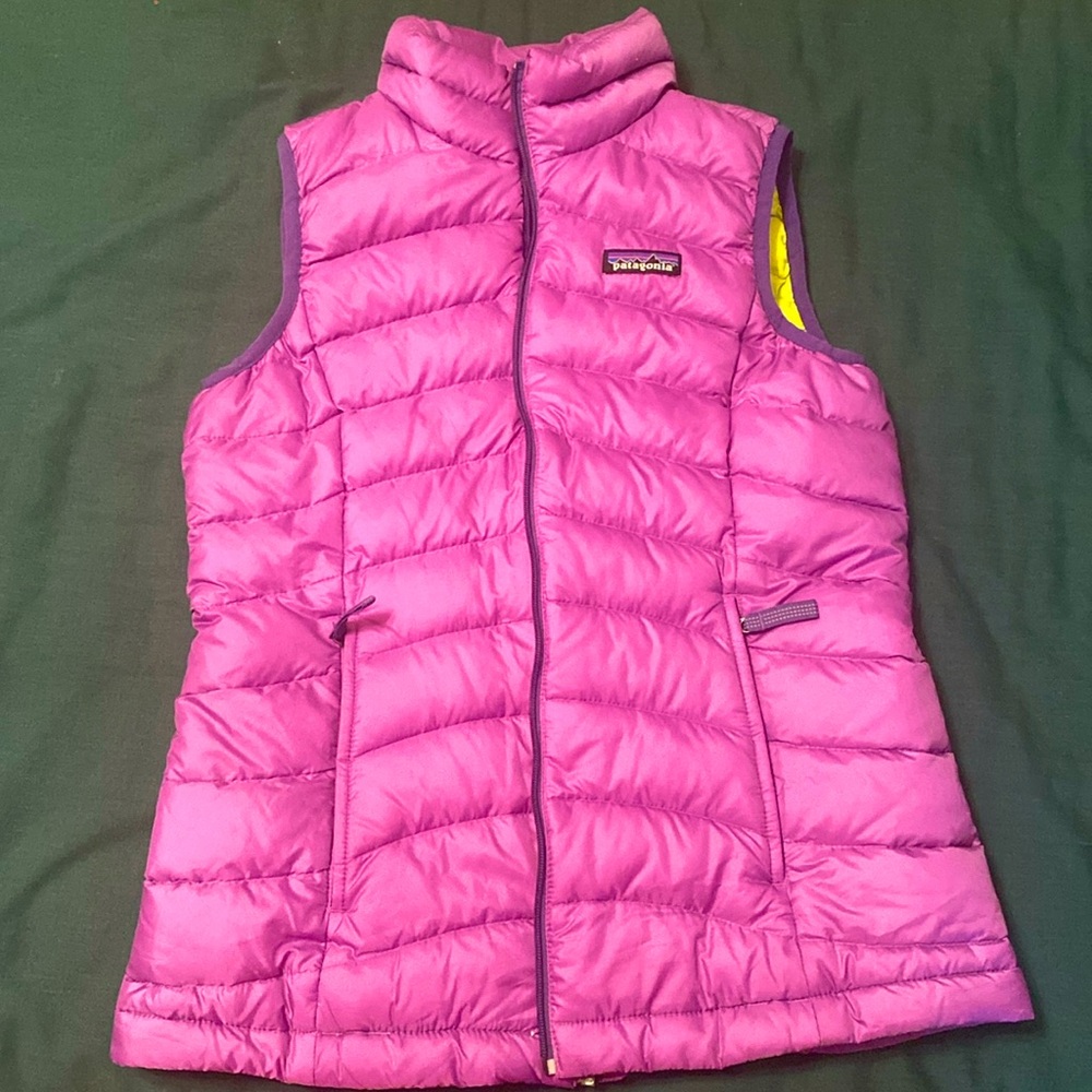 Patagonia Girls' Down Sweater Vest Size M